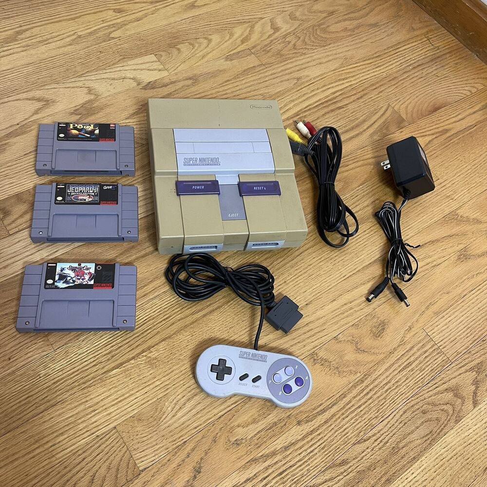 Super Nintendo SNES Console SNS-001 W/ Cables 1 Controller 3 Games - Tested